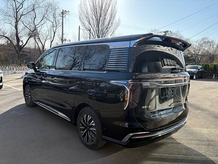 Фото 3 - Hongqi HQ9 Hybrid