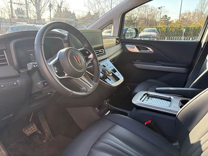 Фото 6 - Hongqi HQ9 Hybrid