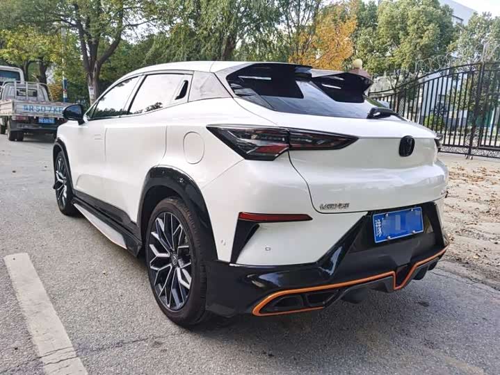 Фото 9 - Changan UNI-T