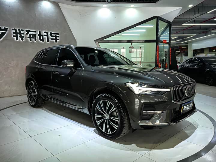 Фото 2 - Volvo XC60