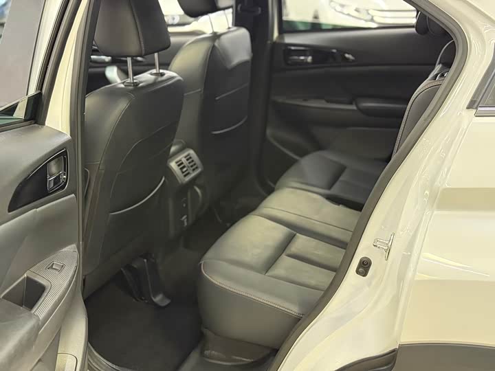 Фото 6 - Mitsubishi Eclipse Cross