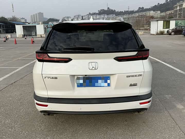 Фото 8 - Honda Breeze