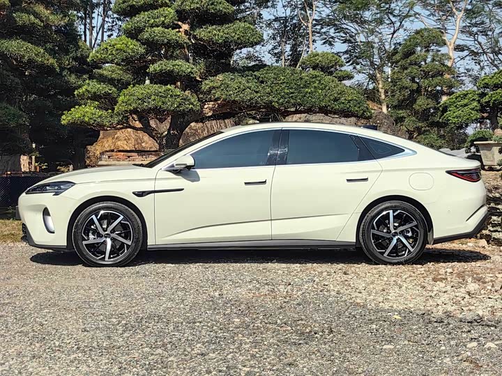 Фото 3 - BYD Seal 07 DM-i Hybrid