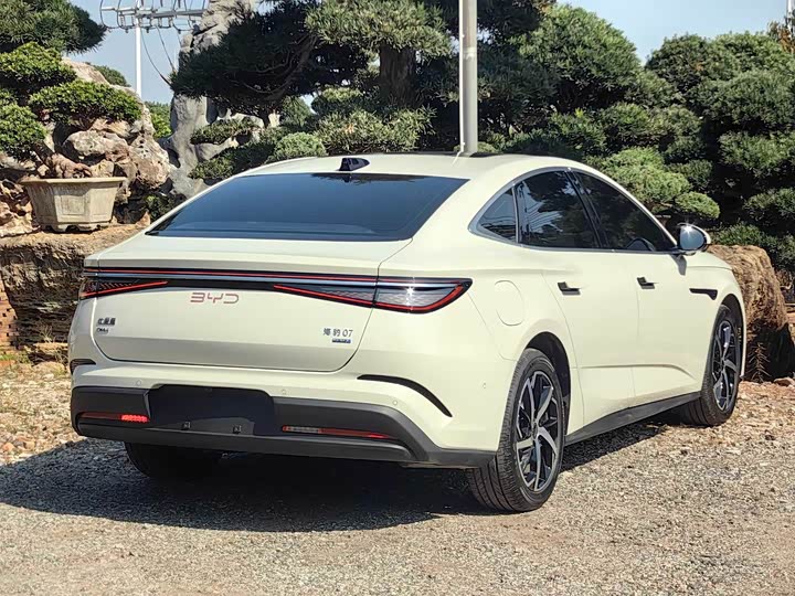 Фото 6 - BYD Seal 07 DM-i Hybrid