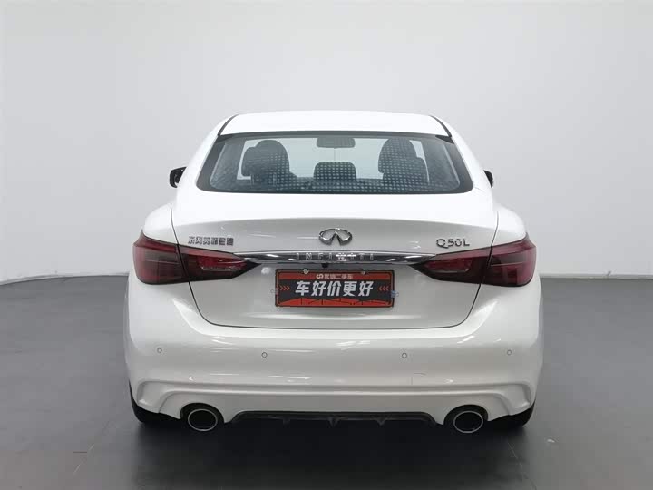 Фото 4 - Infiniti Q50L