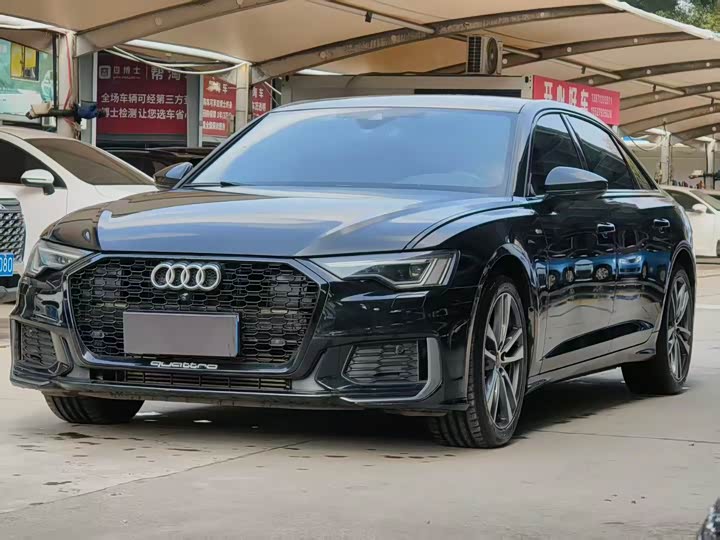 Фото 1 - Audi A6L