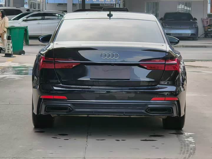 Фото 5 - Audi A6L