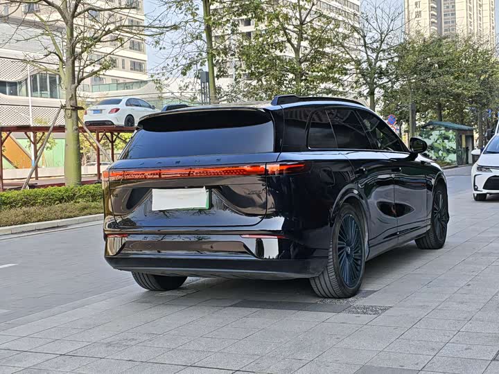 Фото 3 - XPeng G9