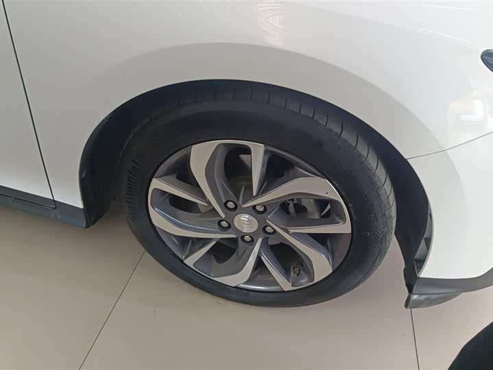 Фото 6 - Buick Velite 6