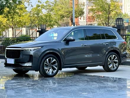 Фото 1 - LiXiang One