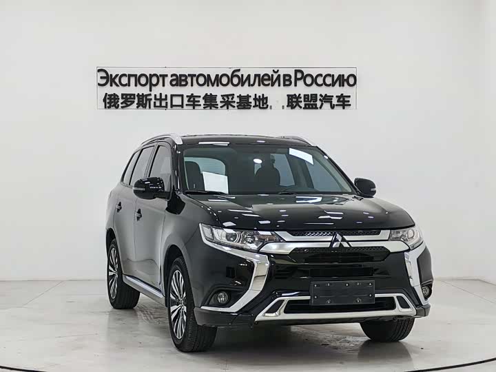 Фото 2 - Mitsubishi Outlander