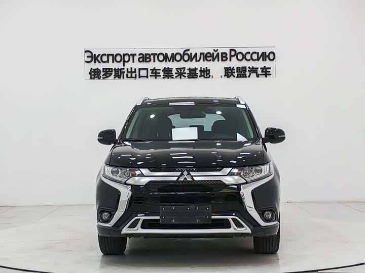 Фото 3 - Mitsubishi Outlander