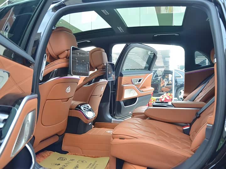 Фото 5 - Mercedes-Benz Maybach S-Class