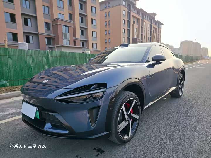 Фото 1 - Xiaomi YU7