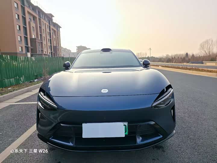 Фото 2 - Xiaomi YU7