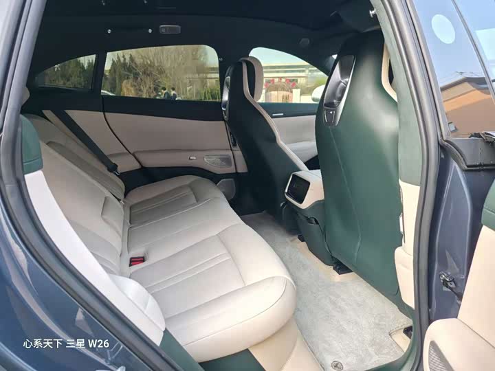 Фото 4 - Xiaomi YU7