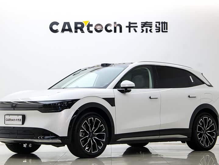 Фото 1 - Zeekr 7X