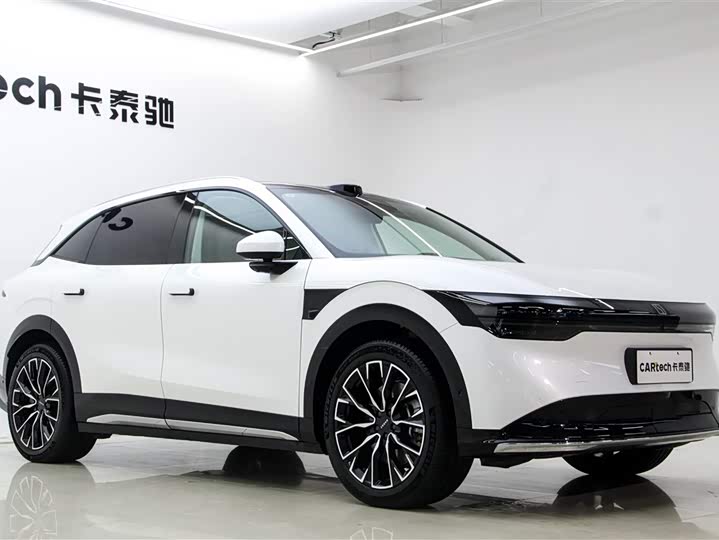 Фото 3 - Zeekr 7X