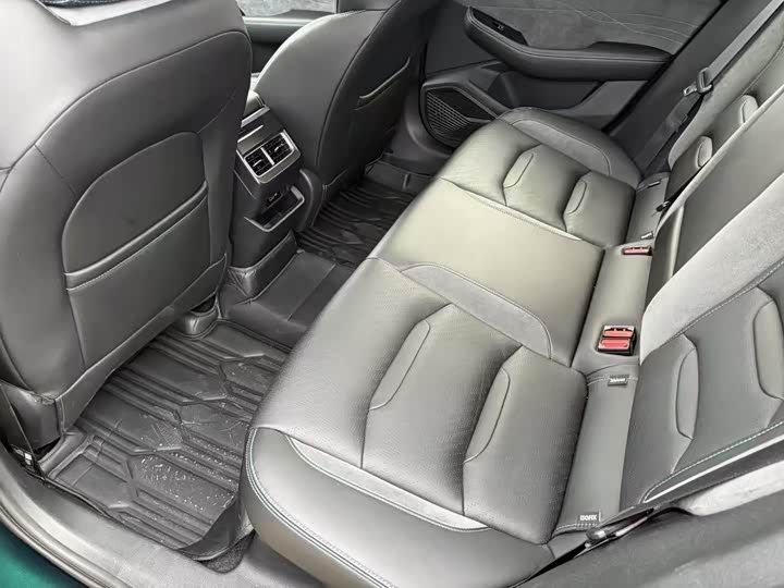 Photo 9 - Geely Preface