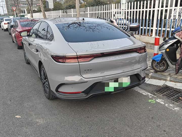 Фото 3 - BYD Han