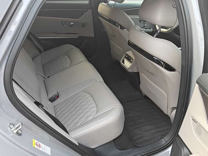 Фото 7 - BYD Han