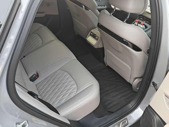 Фото 8 - BYD Han