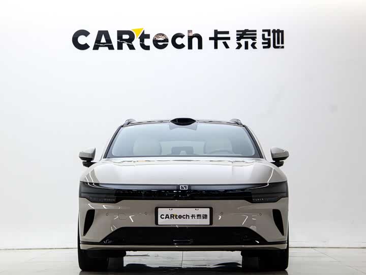 Фото 2 - Zeekr 007 GT