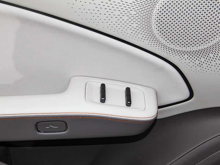 Фото 7 - Zeekr 007 GT