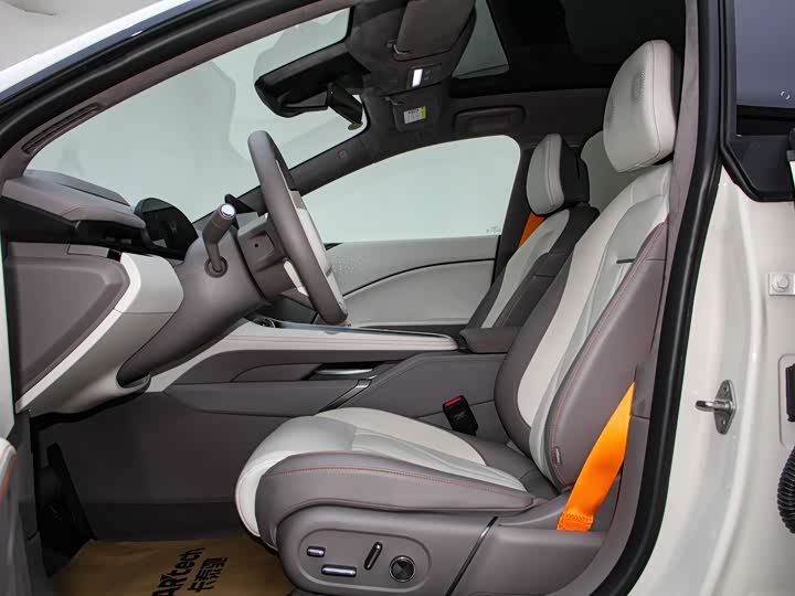 Фото 9 - Zeekr 007 GT