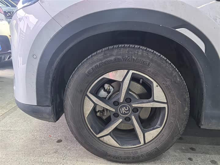 Фото 8 - BYD Yuan Up