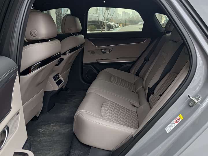 Фото 6 - BYD Han