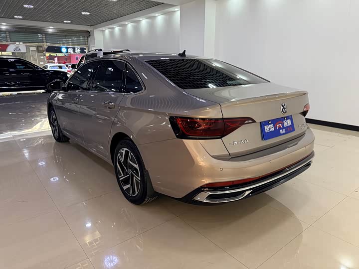 Фото 5 - Volkswagen Sagitar L