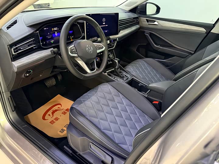 Фото 9 - Volkswagen Sagitar L