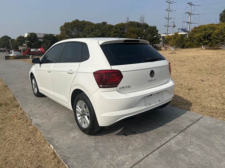 Фото 6 - Volkswagen Polo