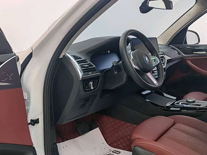 Фото 5 - BMW iX3