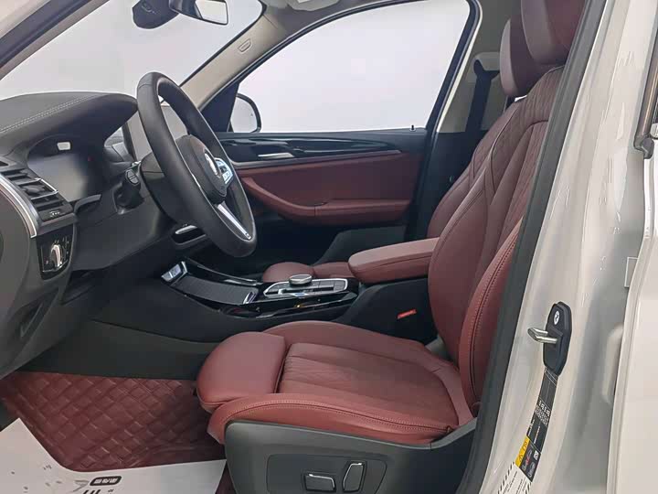 Фото 7 - BMW iX3