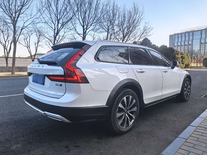 Фото 5 - Volvo V90