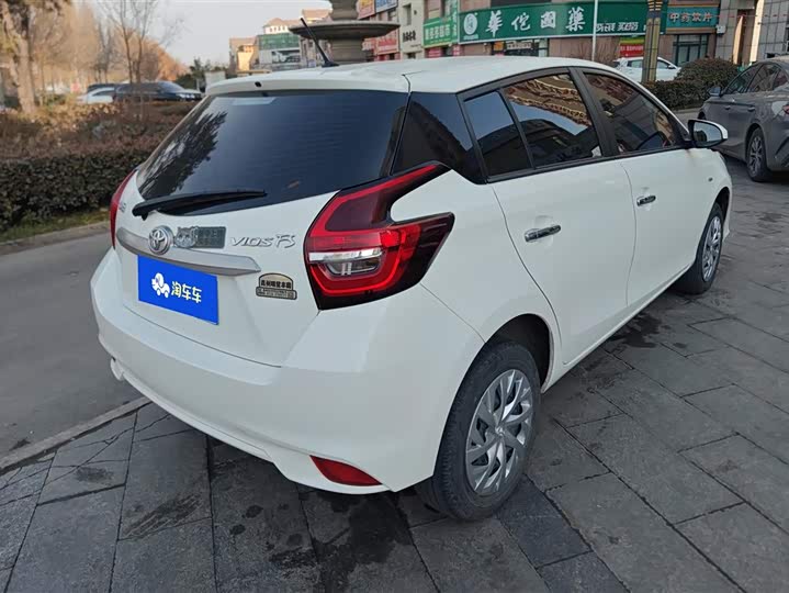 Фото 3 - Toyota Vios FS