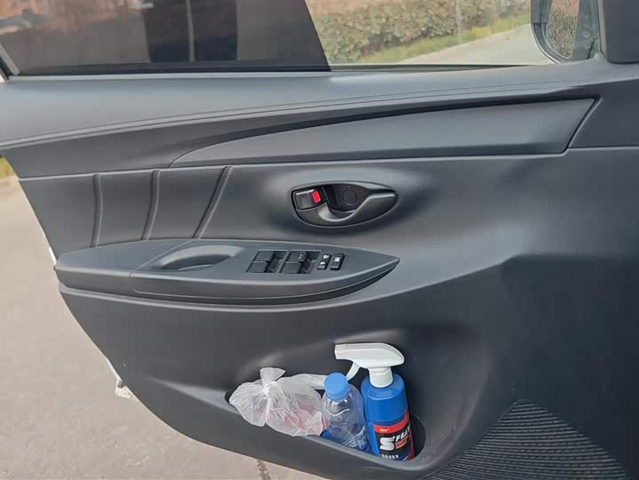 Фото 7 - Toyota Vios FS