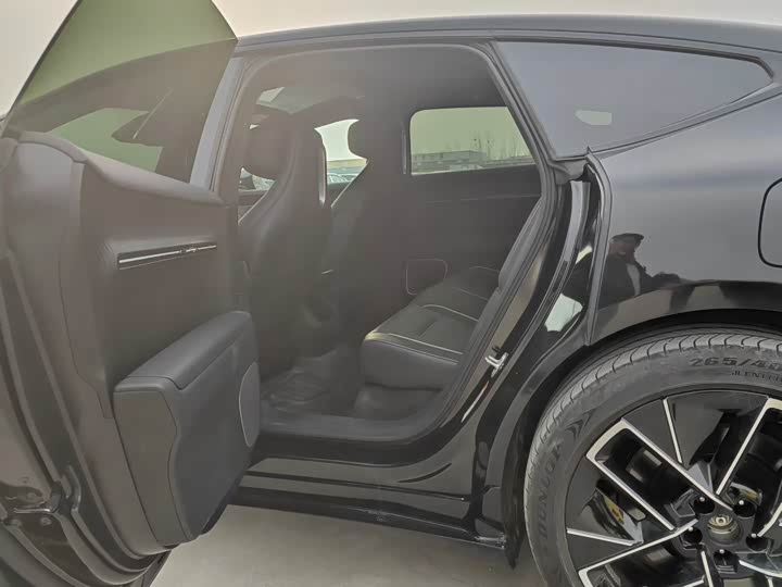 Фото 6 - Avatr 12