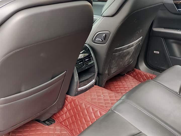 Фото 9 - Cadillac CT6