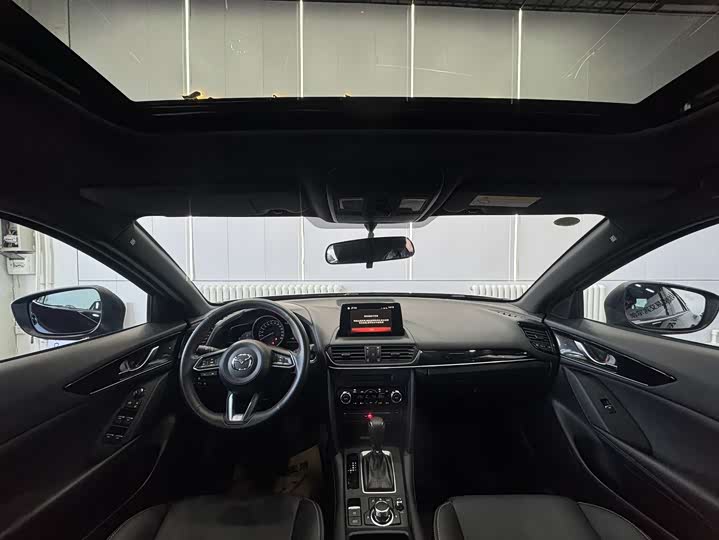 Фото 5 - Mazda CX-4