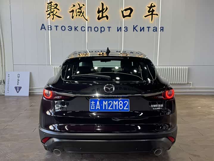 Фото 8 - Mazda CX-4