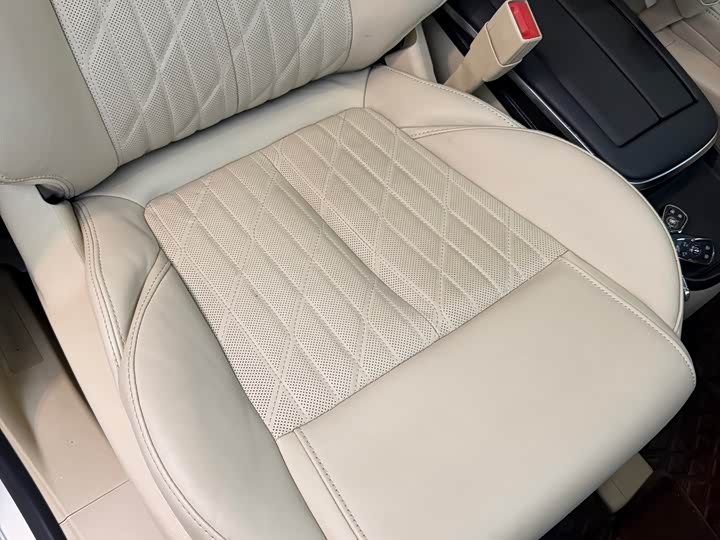 Фото 9 - Buick GL8 ES