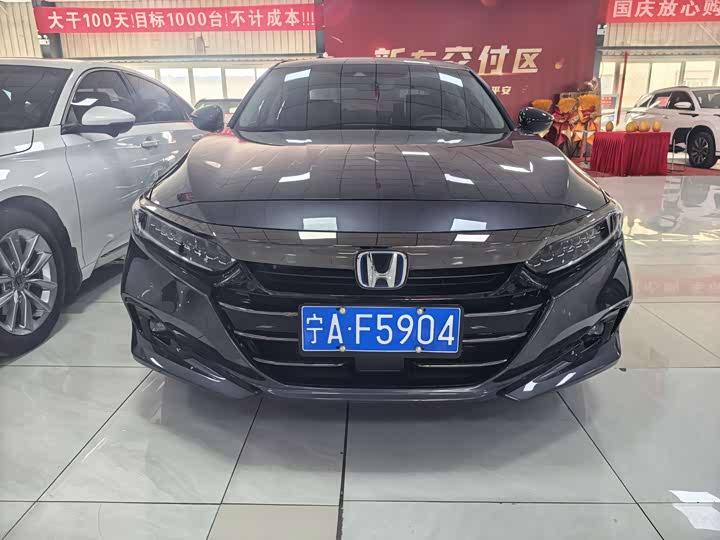 Фото 2 - Honda Accord
