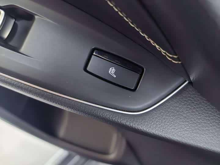 Фото 9 - Honda Accord