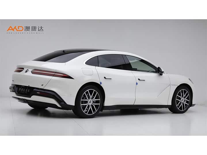 Фото 3 - Denza Z9