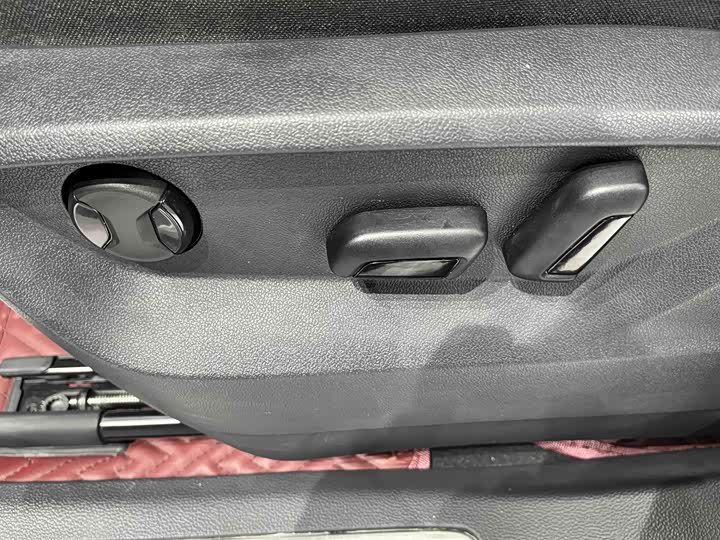 Фото 9 - Volkswagen Tayron