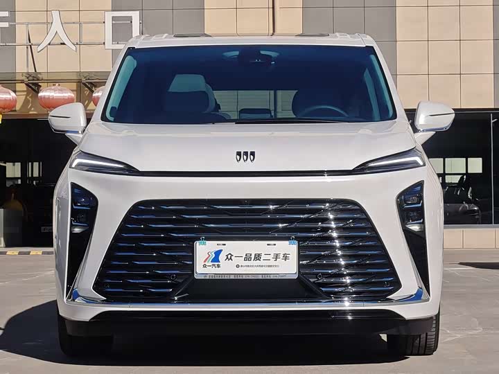 Фото 2 - Buick GL8 ES