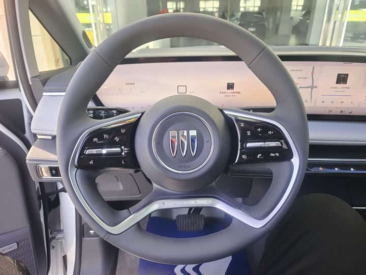 Фото 8 - Buick GL8 ES